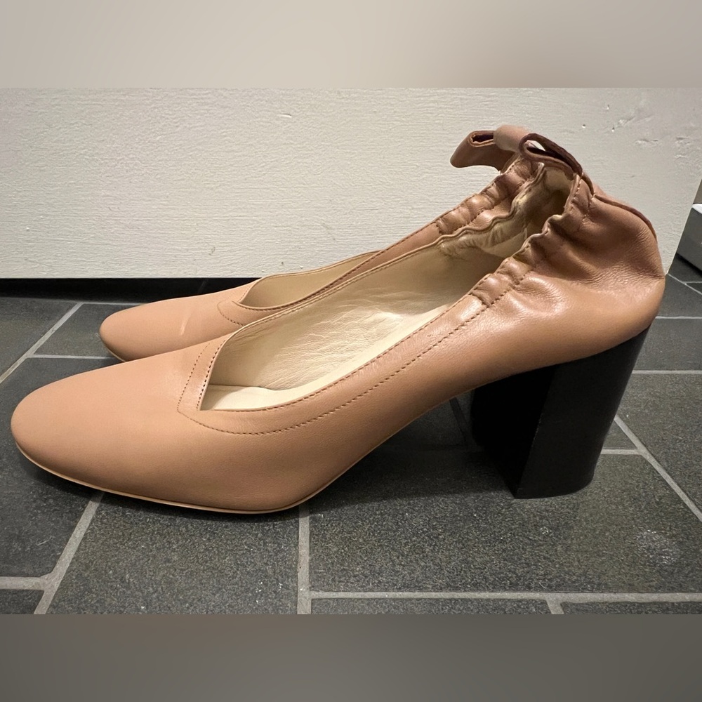 Everlane The Day Heel in blush tan
